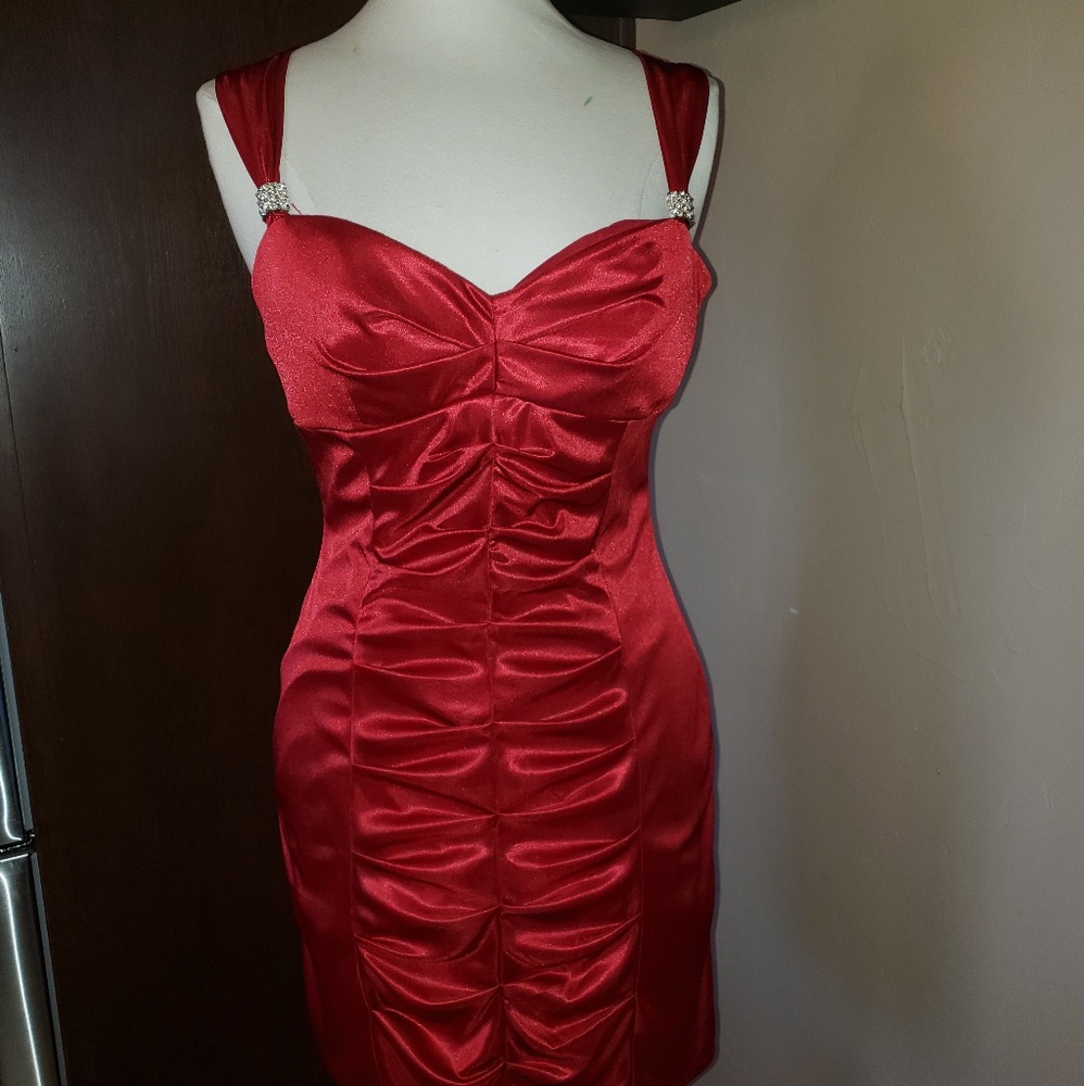 Red date night dress